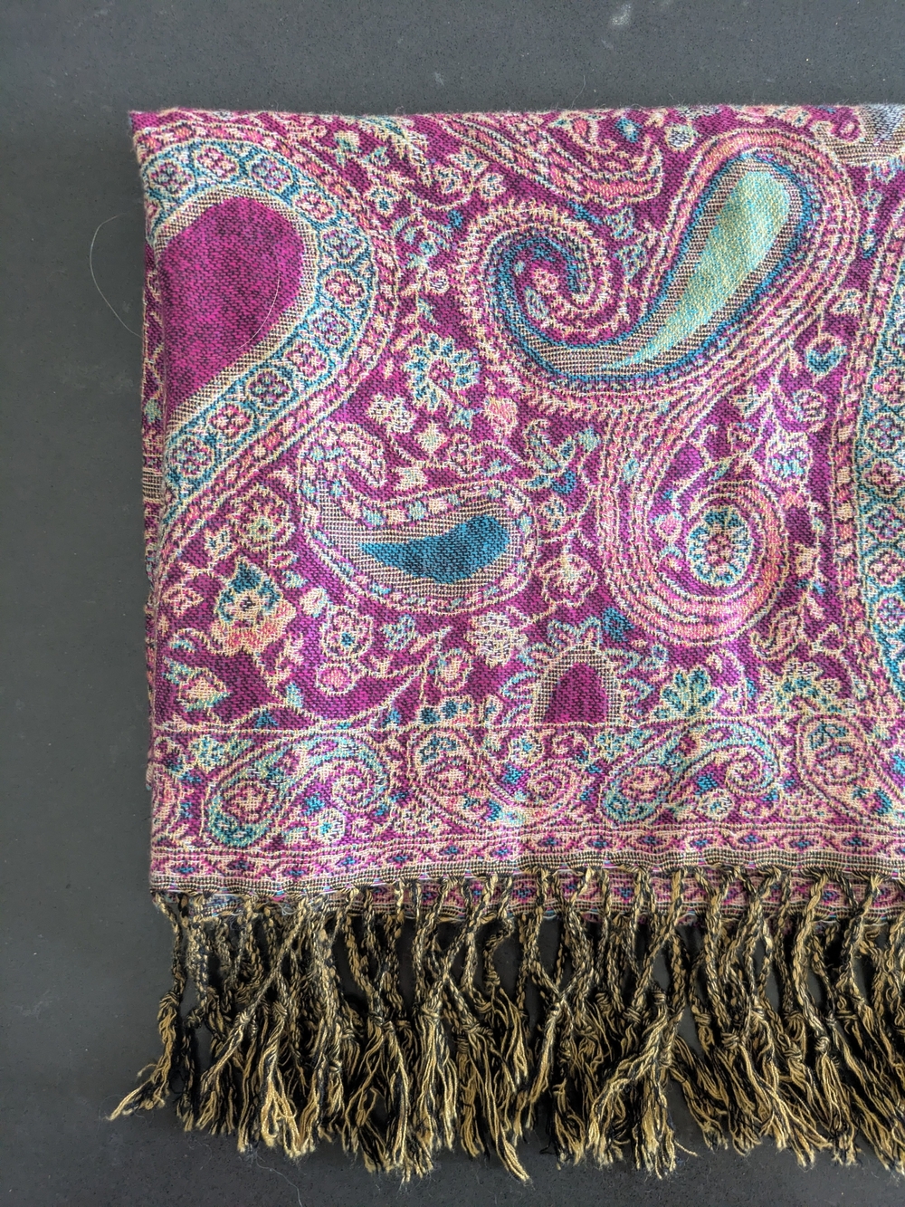 Stylish Pink Paisley Fringe Scarf Pashmina